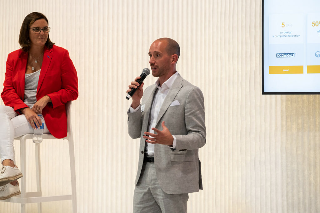 A live stage session from the fashion technology area at SOURCING at MAGIC.